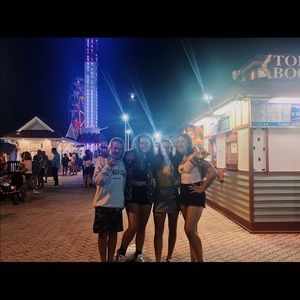 Meet your Posher, Ava